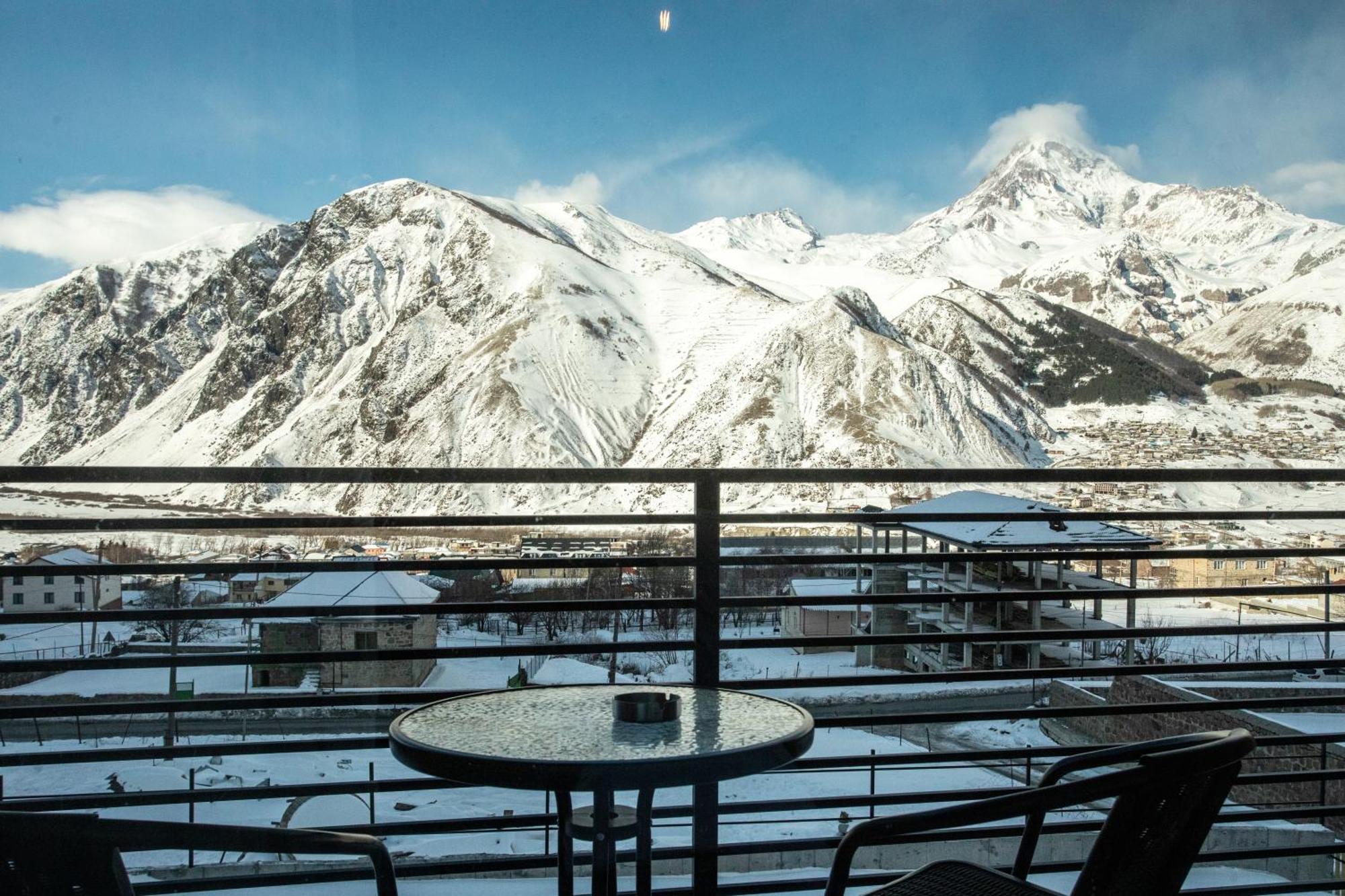 Kazbegi Hotel Grand View المظهر الخارجي الصورة